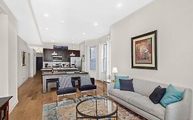 Modern 4Br Just A Block From Cta Pink Line With Pool Table Free Parking